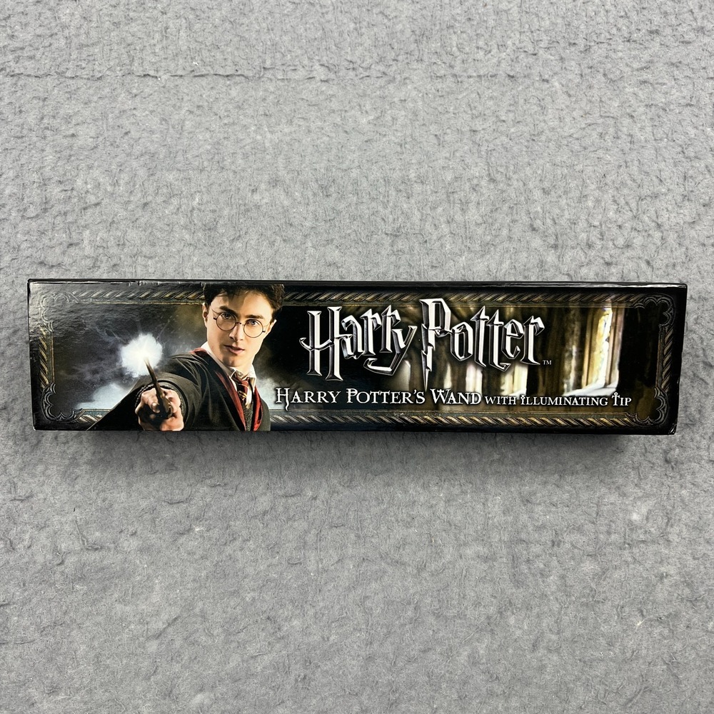 Harry Potter Magic Wand with Illuminating‎ Tip 14" The Noble Collection Phoenix